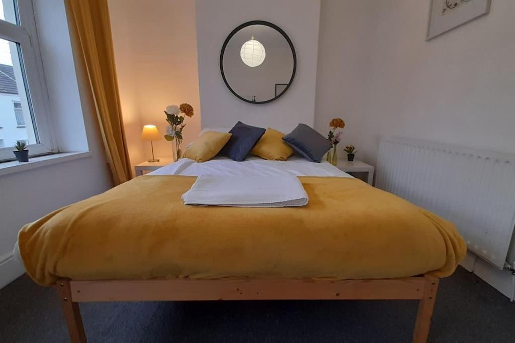 Spacious 4 Bedroom, Free Netflix, Central Location Cardiff Exterior foto